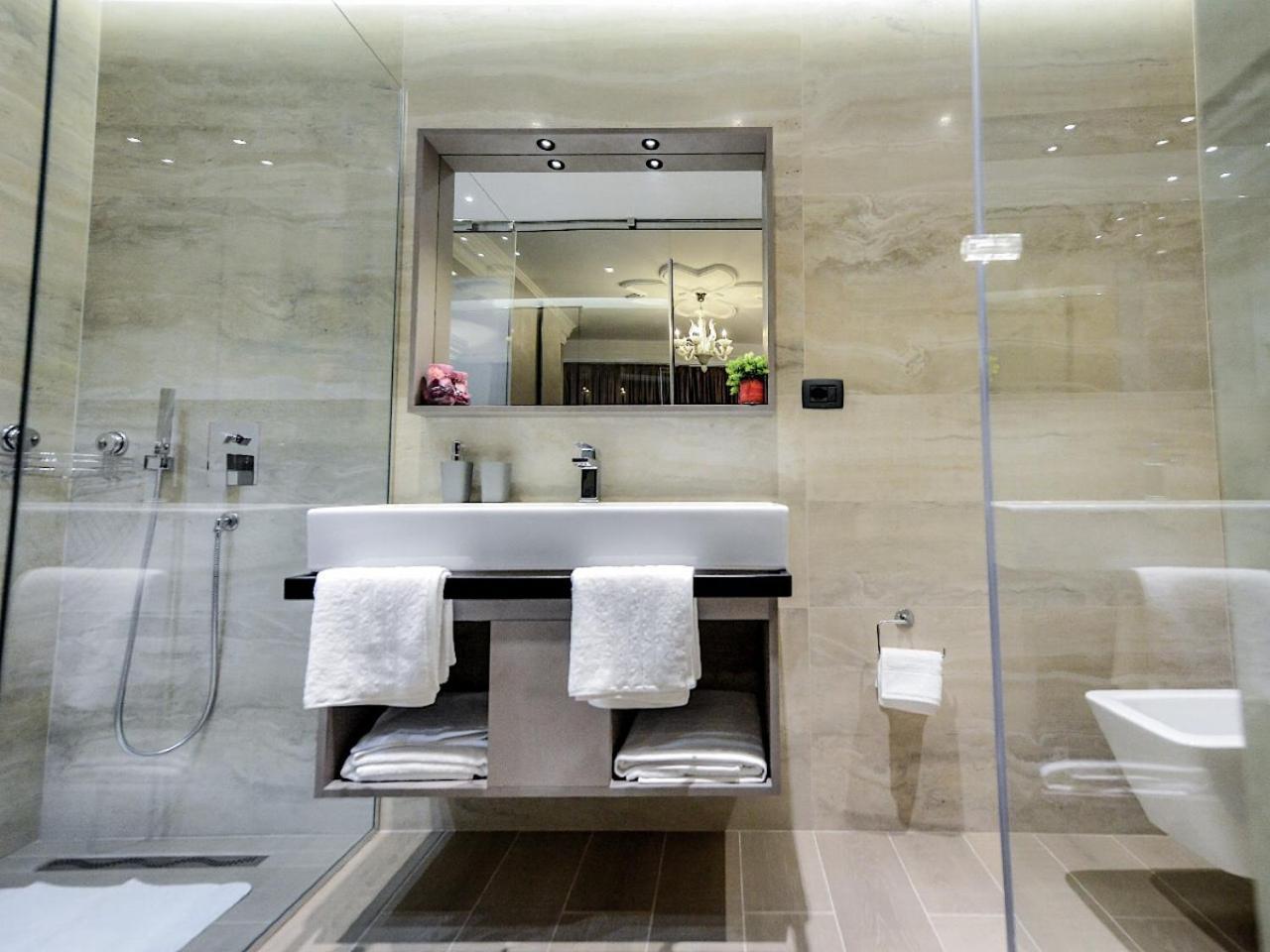 Hotel Vila Tiranë Phòng bức ảnh