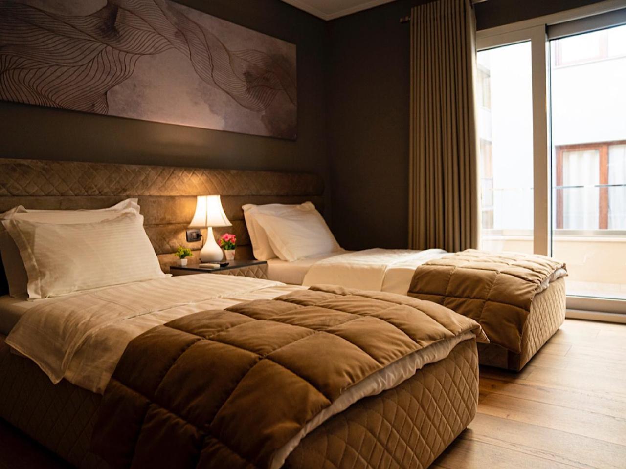 Hotel Vila Tiranë Ngoại thất bức ảnh